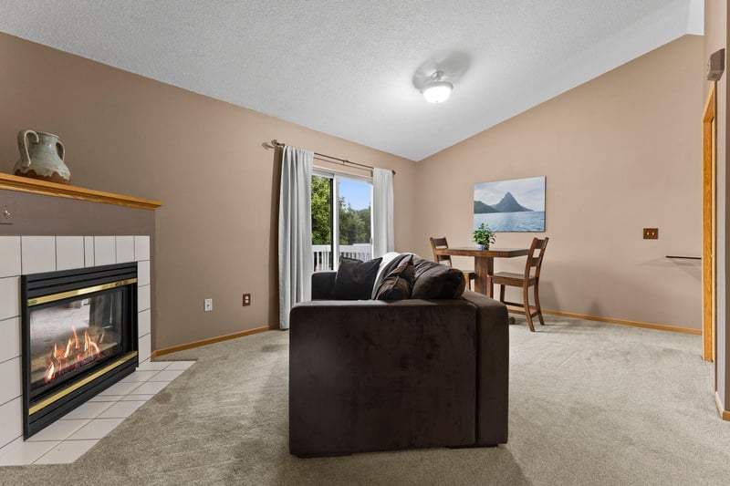 8701 Glasgow Ln, Saint Bonifacius, MN 55375