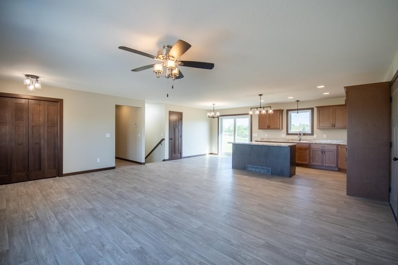 346 Halfaday Dr, Sauk Centre, MN 56378