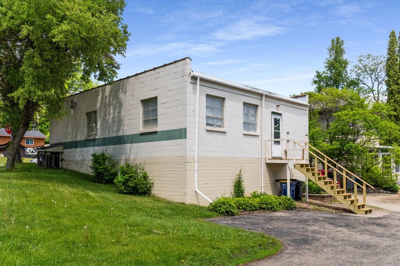 739 Willow St, Faribault, MN 55021