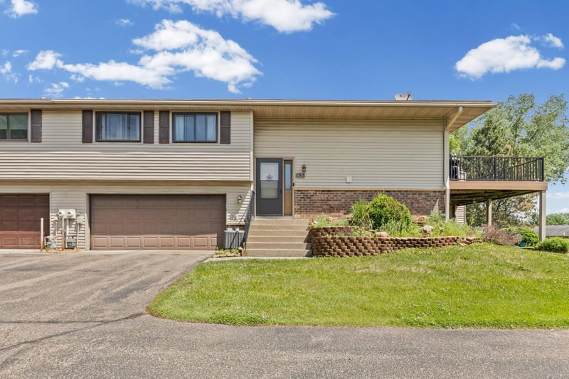 4126 Sylvia Ln S, Shoreview, MN 55126