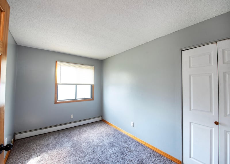 7404 72nd Ln N, Brooklyn Park, MN 55428