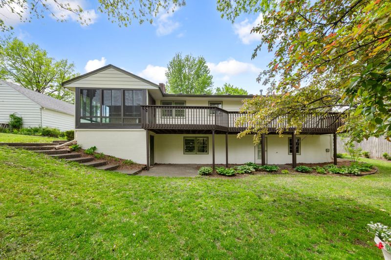 311 7th St E, Northfield, MN 55057