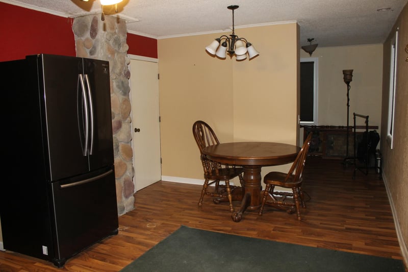 411 S River St, Cook, MN 55723