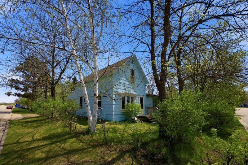 201 E Oak Ave, Frazee, MN 56544