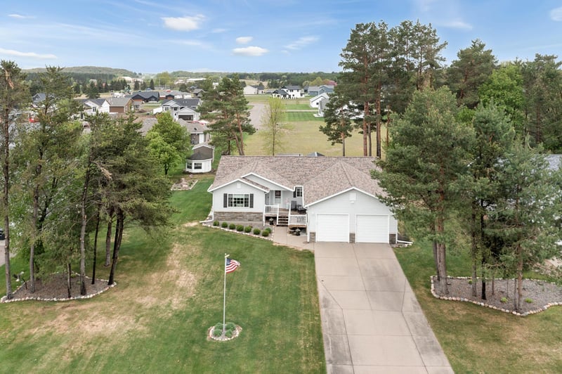 14817 Edmund St, Little Falls, MN 56345