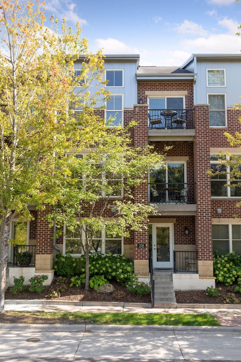 336 Spring St, Saint Paul, MN 55102