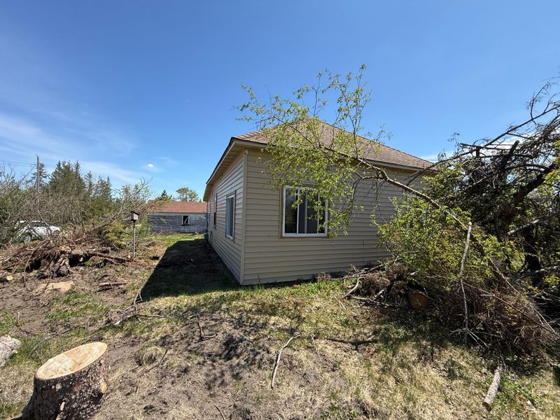1814 5th St NE, Bemidji, MN 56601