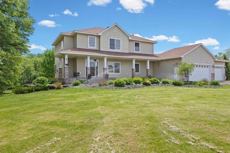 1914 261st Ave NW, Isanti, MN 55040