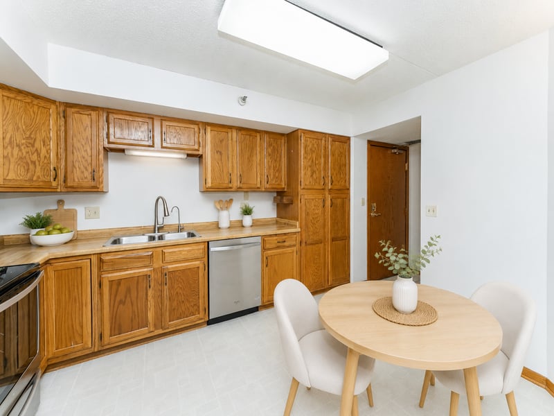 121 14th St NE #204, Rochester, MN 55906