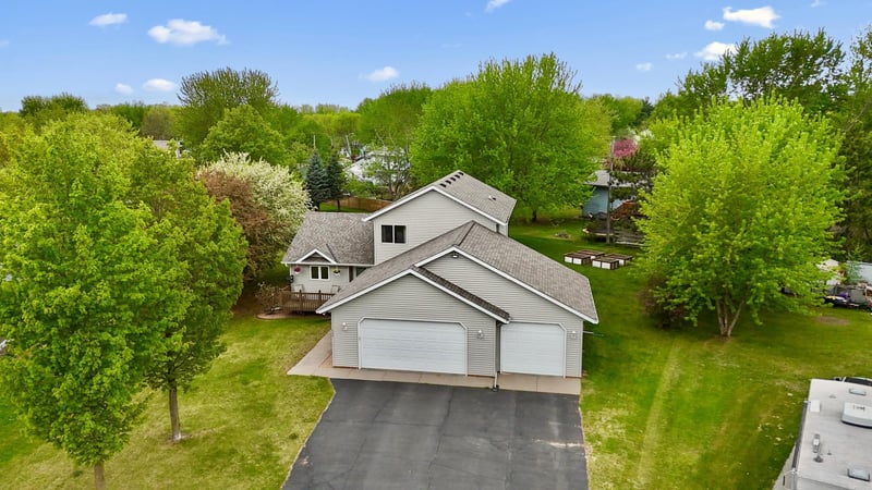 453 Stanley Dr, Foley, MN 56329