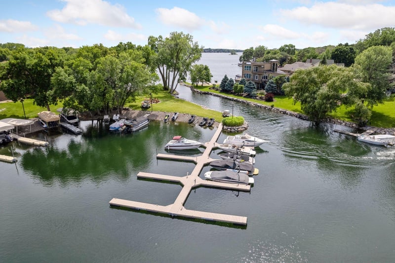 6520 Harbor Pl NE, Prior Lake, MN 55372
