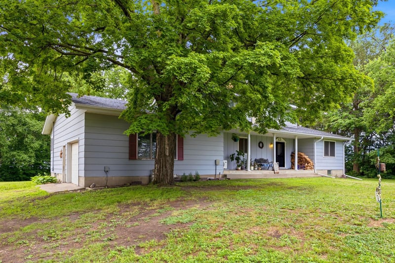 24425 Redwing Ave, New Prague, MN 56071