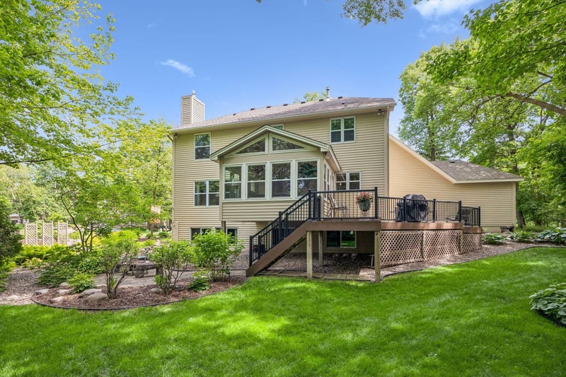 875 Fernbrook Ln N, Plymouth, MN 55447