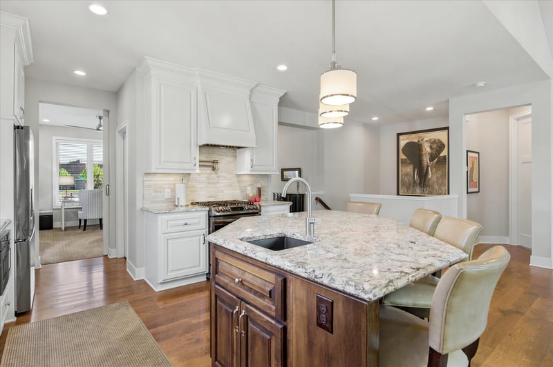 739 Stonebay Dr, Orono, MN 55356