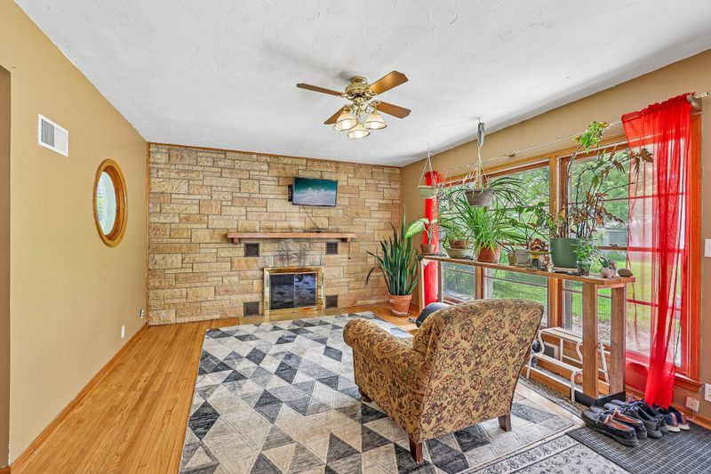 113 Central St, Le Sueur, MN 56058