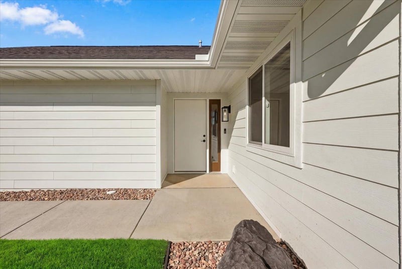 503 Sundance St, Amery, WI 54001