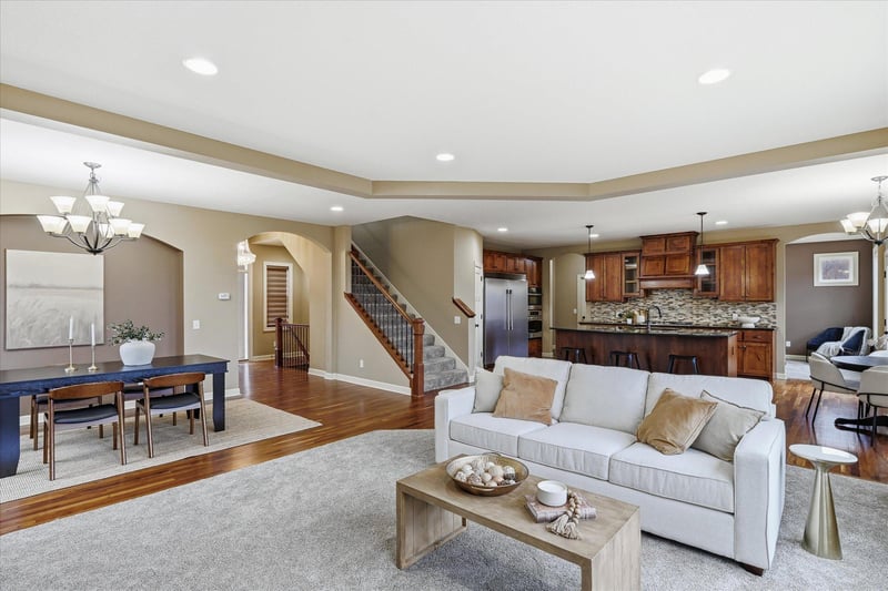 7707 Oxbow Creek Cir N, Brooklyn Park, MN 55445