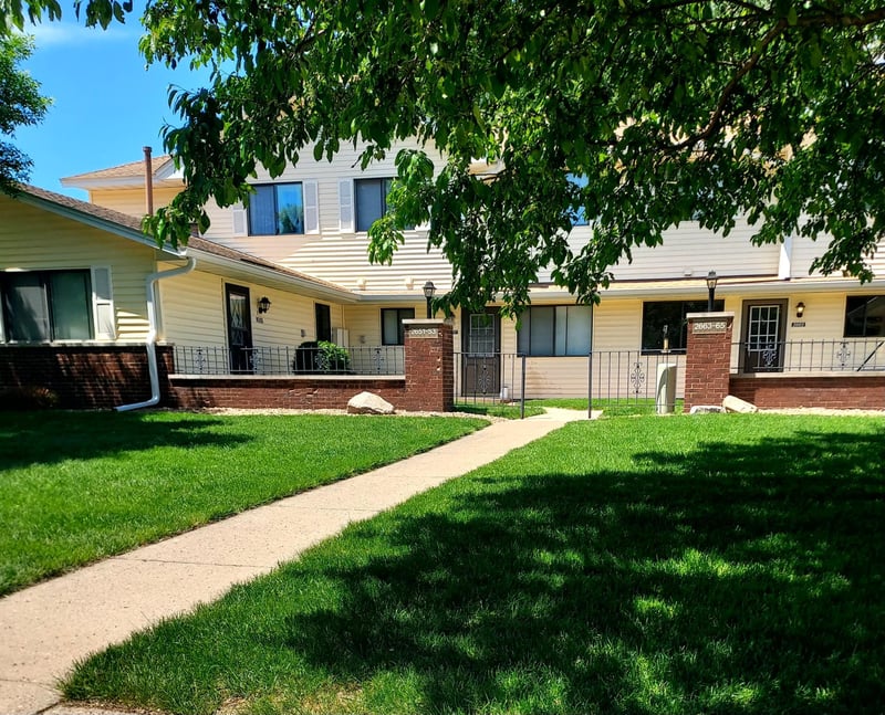 2653 Brookdale Ln, Brooklyn Park, MN 55444