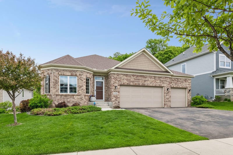 4258 Creekside Way, Minnetrista, MN 55331