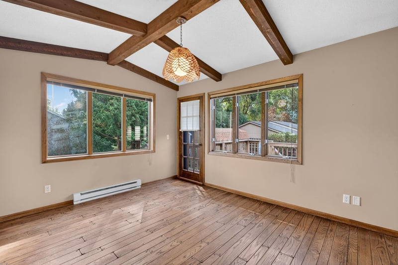 408 Sunrise Dr, Litchfield, MN 55355