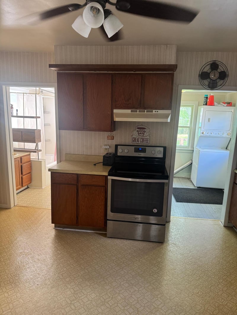 408 W Nokomis St, Osakis, MN 56360