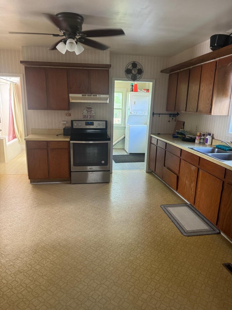 408 W Nokomis St, Osakis, MN 56360