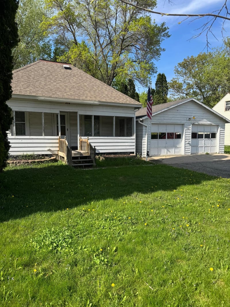 408 W Nokomis St, Osakis, MN 56360