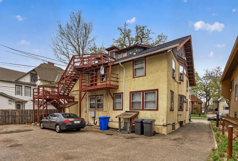 1110 5th St SE, Minneapolis, MN 55414