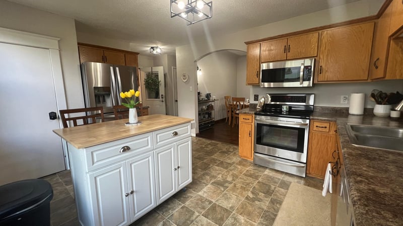 152 Broadway St W, Rockville, MN 56369