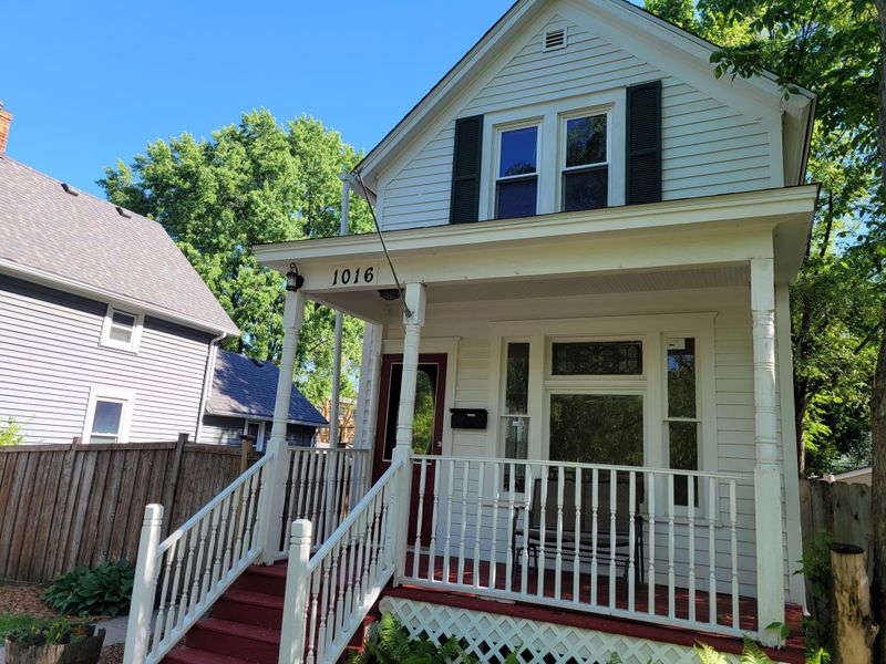1016 James Ave, Saint Paul, MN 55102