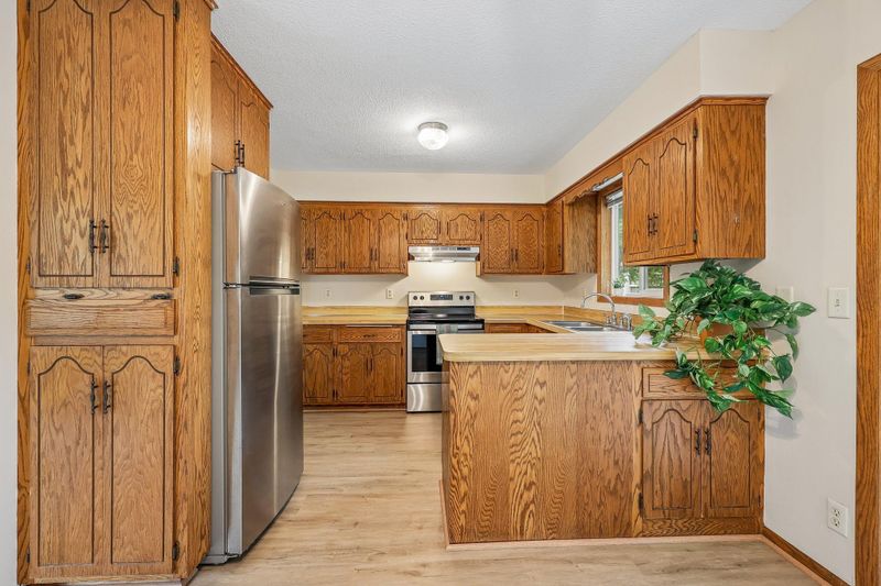 13008 Oliver Ave S, Burnsville, MN 55337