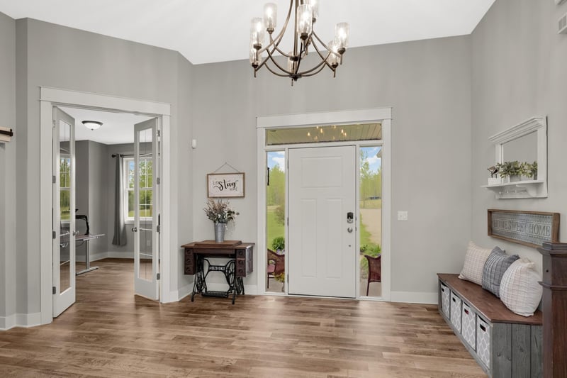 8662 240th St E, Lakeville, MN 55044
