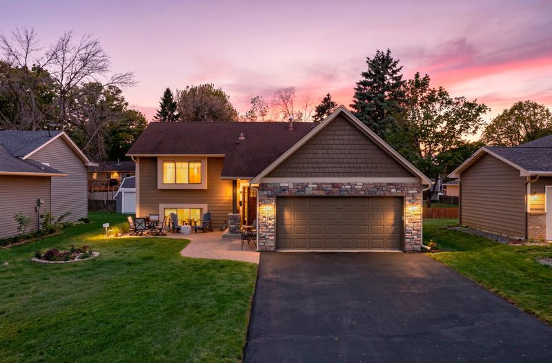 4271 Valley Forge Pl, Eagan, MN 55123
