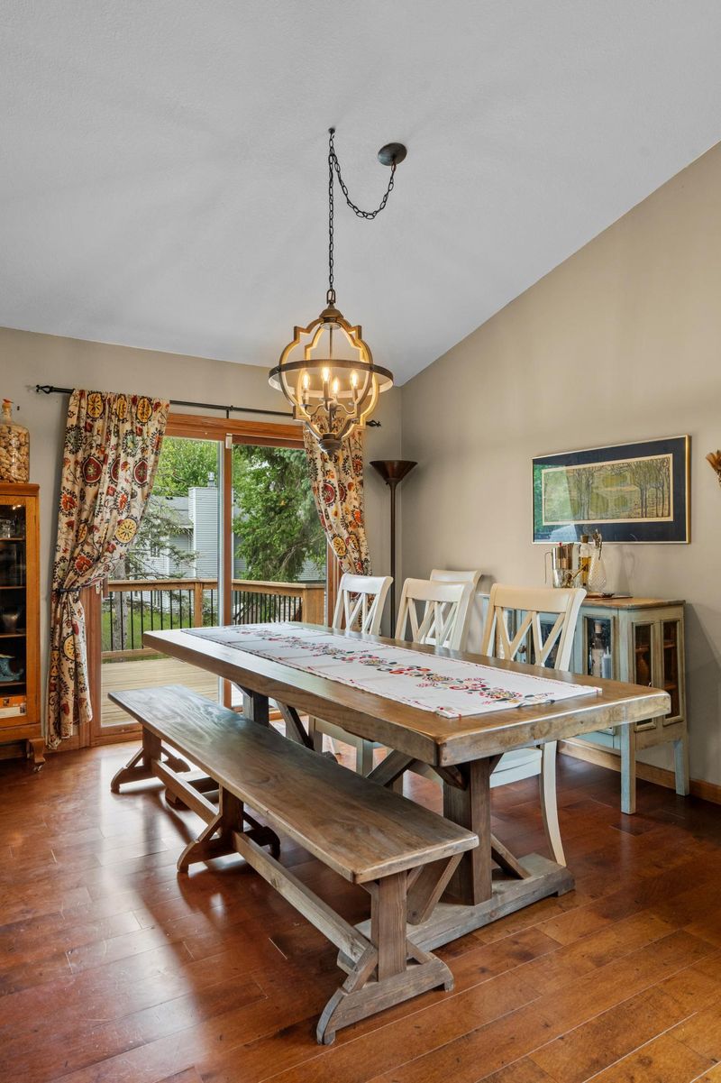 4271 Valley Forge Pl, Eagan, MN 55123