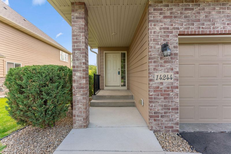 14244 Wilds Dr NW, Prior Lake, MN 55372