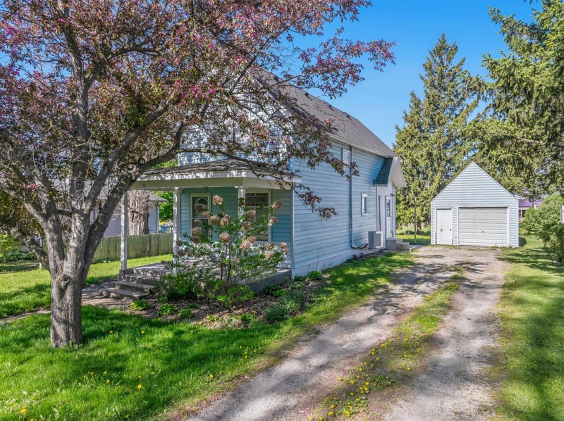 50 Mill St, Zumbrota, MN 55992