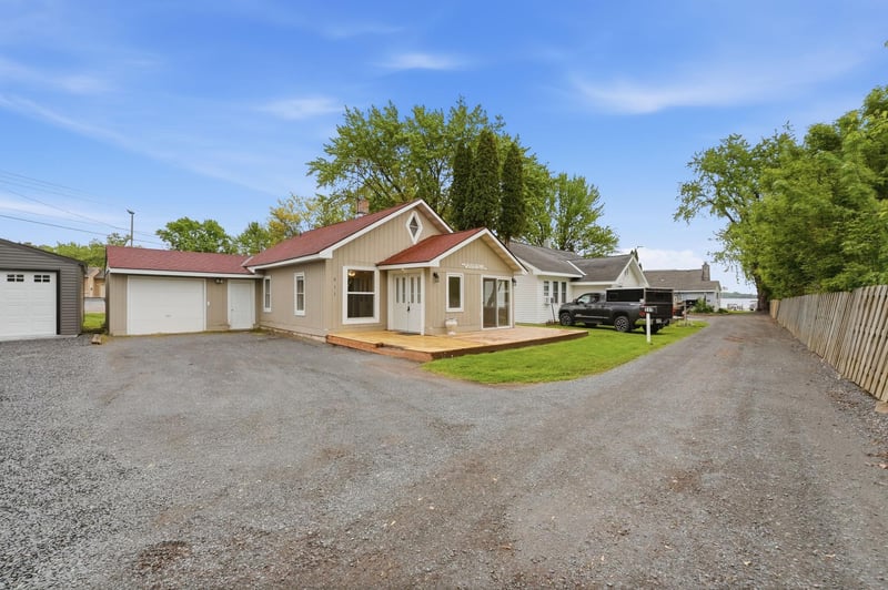 311 N Shore Dr, Forest Lake, MN 55025