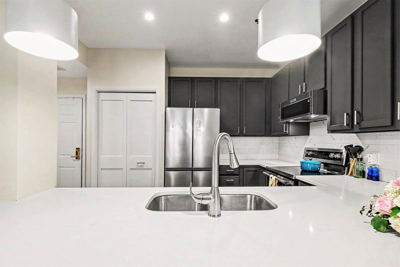 645 N 1st St #300, Minneapolis, MN 55401