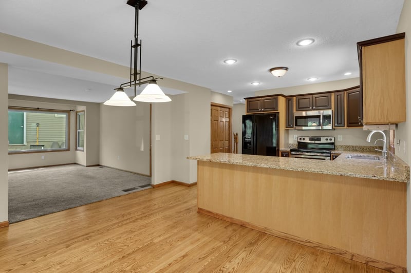 832 Bailey St, Hastings, MN 55033