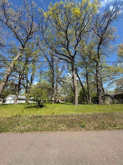 900 Lindbergh Dr S, Little Falls, MN 56345