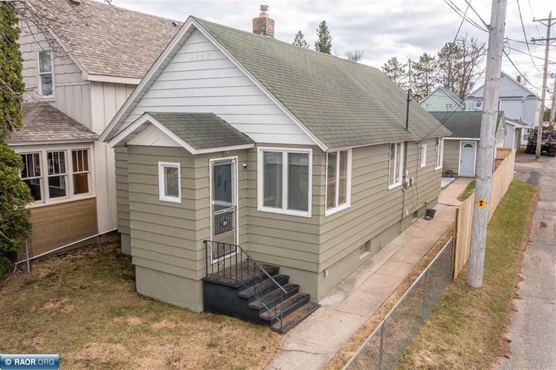 101 E Indiana Ave, Gilbert, MN 55741
