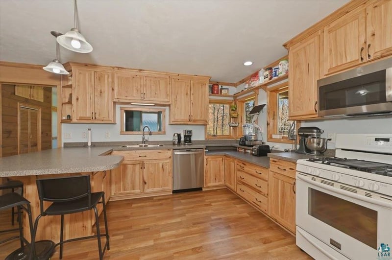6989 S Pine Rd, Hawthorne, WI 54842