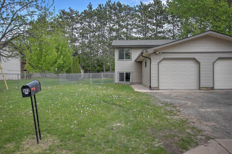522 Calhoun Pl, Cambridge, MN 55008
