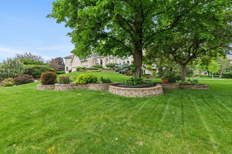11409 Louisiana Ave S, Bloomington, MN 55438