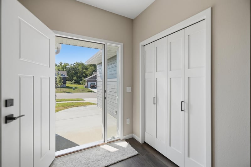 2050 13th St NW, Faribault, MN 55021
