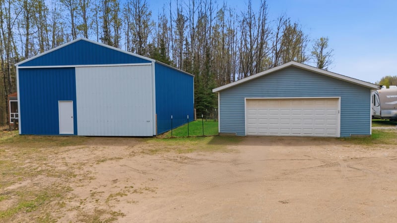 11128 Johnson Rd, Chisholm, MN 55719