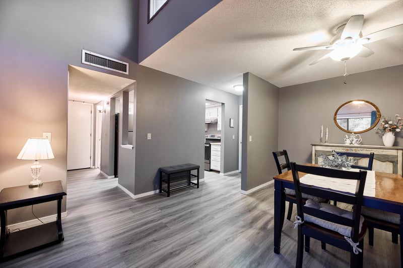 5140 W 102nd St #304, Bloomington, MN 55437
