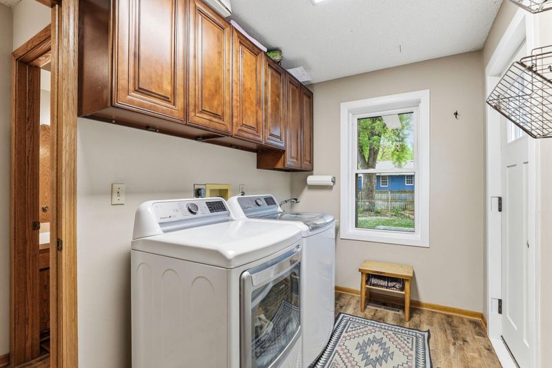 1401 88th Ave N, Brooklyn Park, MN 55444