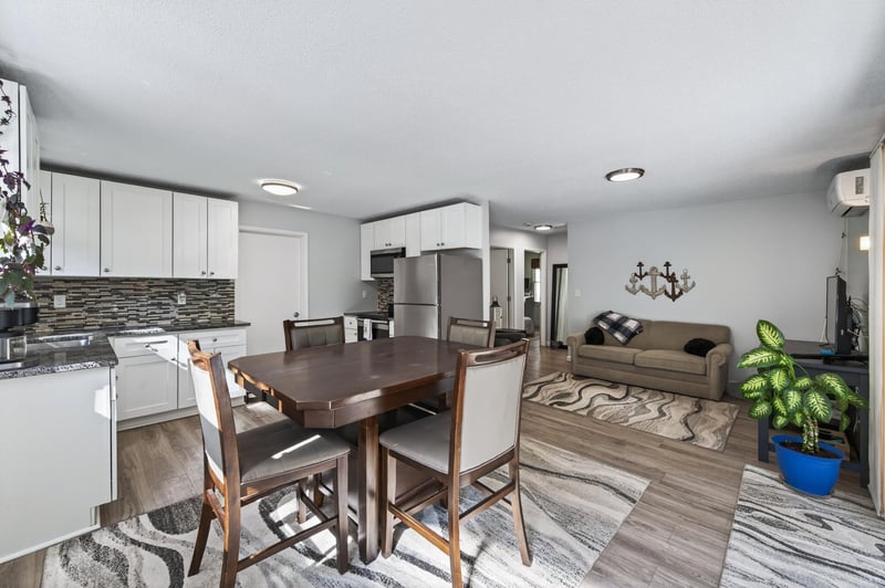 342 Cedar Rd, East Bethel, MN 55092
