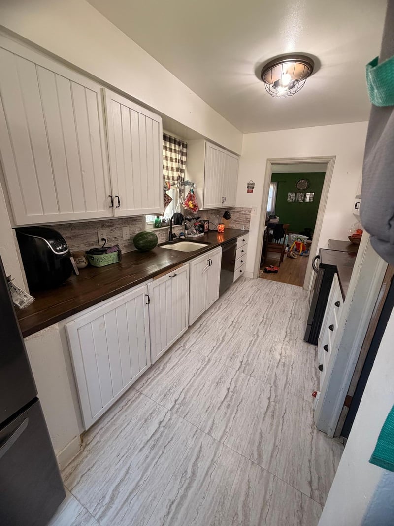 204 3rd St, Lyle, MN 55953